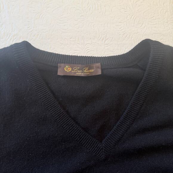 Loro Piana 100% Cashmere V-Neck Sweater Black Made in Italy Men’s Size 54- Large - Picture 3 of 6
